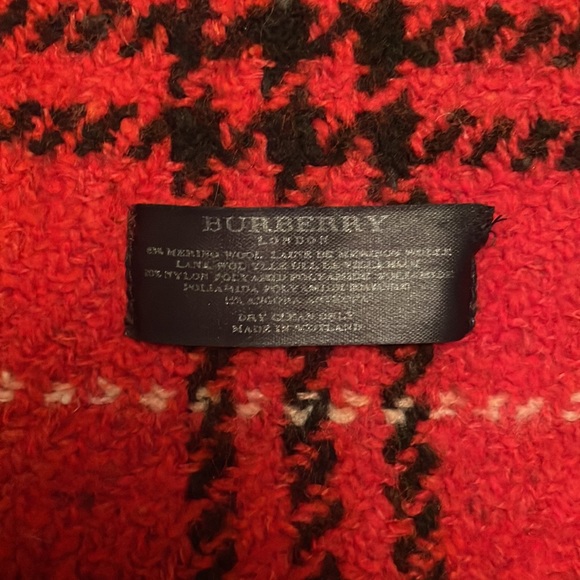 Burberry Plaid Wool Scarf - Picture 3 of 4